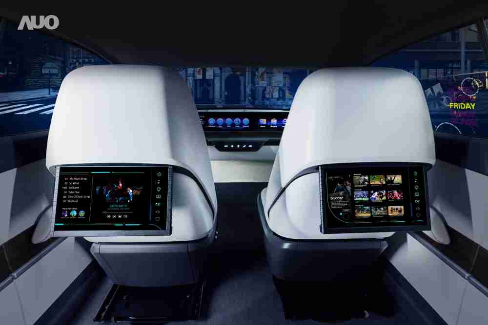 银河集团新一代Smart Cockpit 2024，，，，以Micro LED先进显示技术优势，，，，创建〝可卷式后座娱乐显示器〞，，仅在互动时才显示出所需画面及信息，，，，扩充更丰富的娱乐和交互信息服务，，获国际奖项荣耀